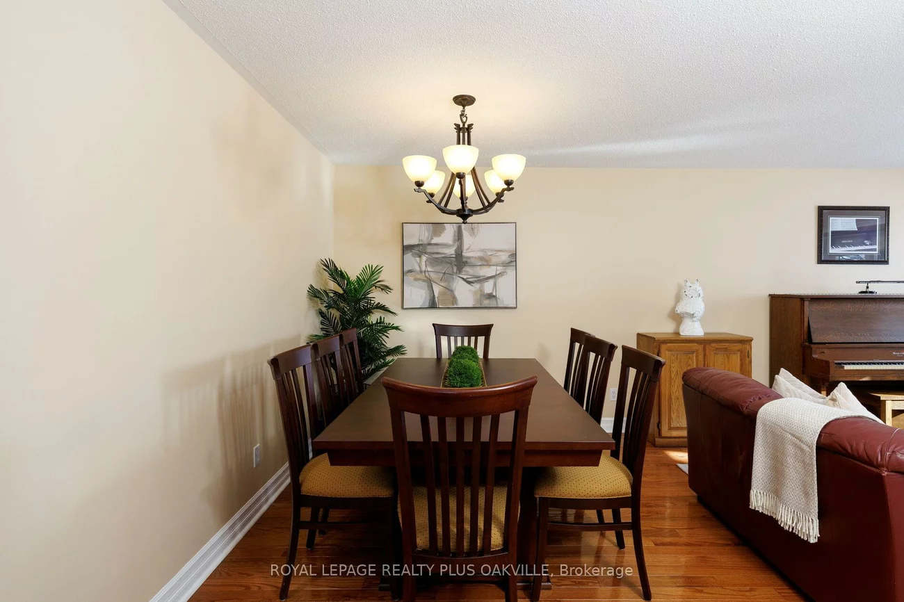 475, Sunset, 1020 - WO West, Oakville