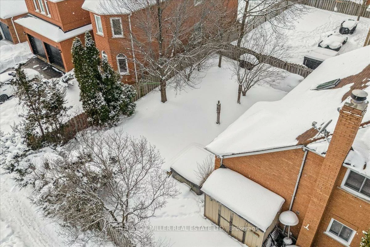 2382, Towne, 1015 - RO River Oaks, Oakville