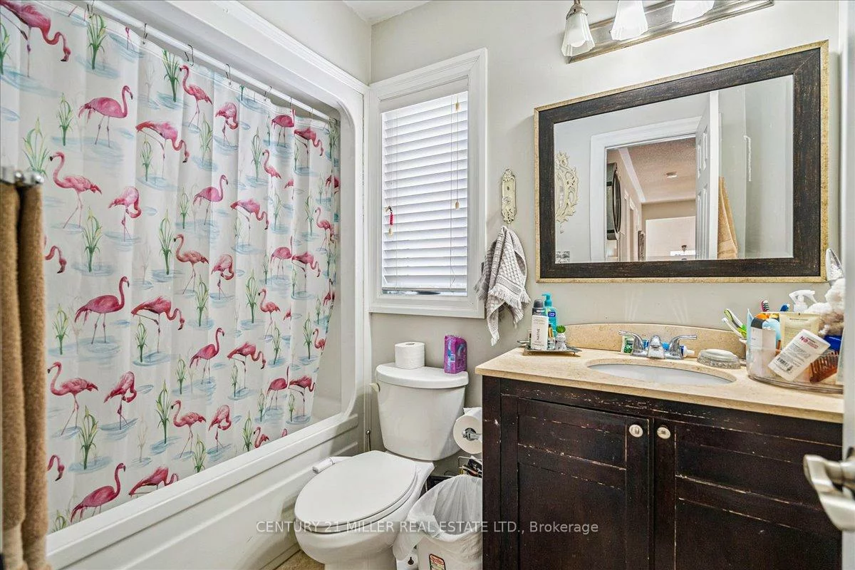 2382, Towne, 1015 - RO River Oaks, Oakville