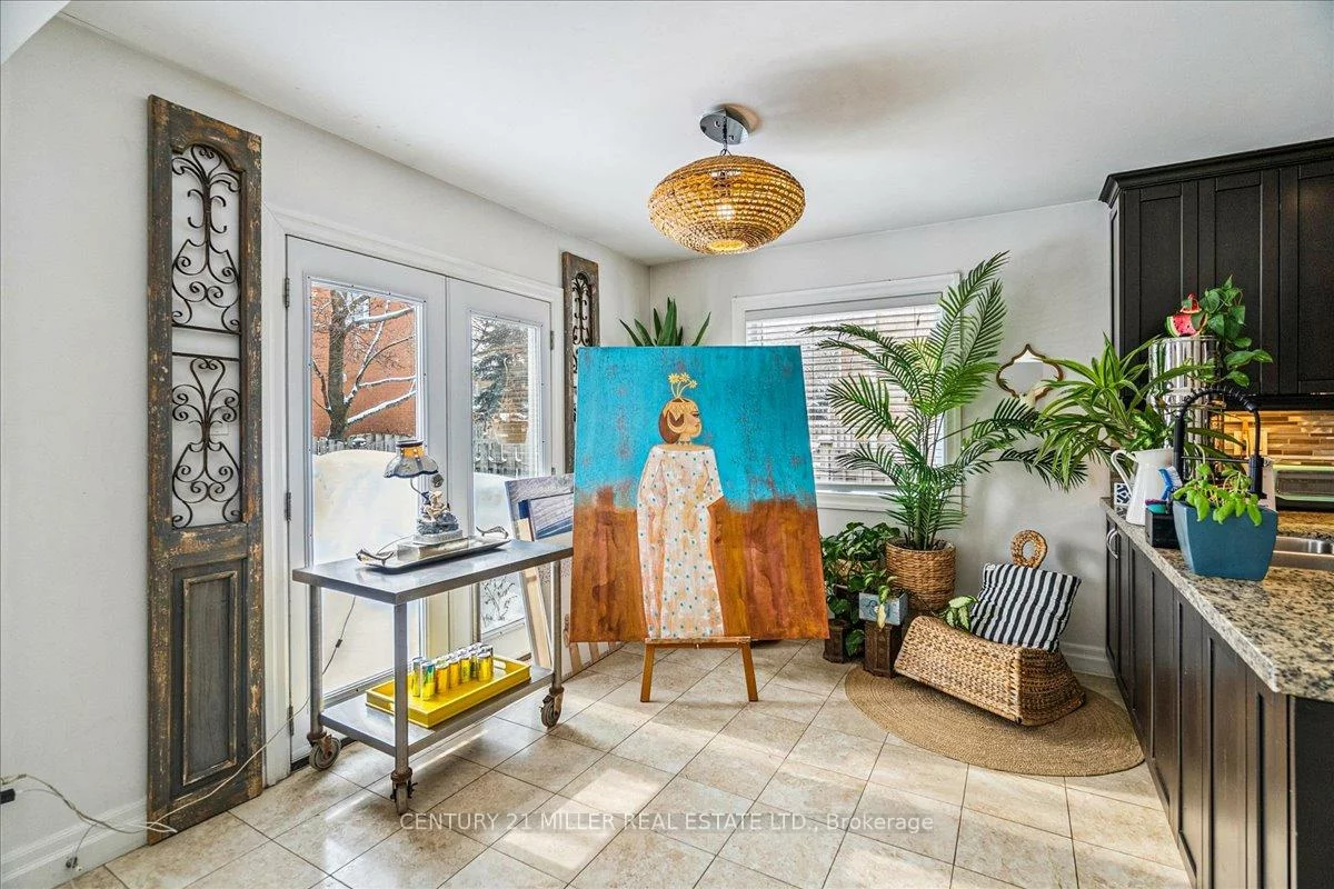 2382, Towne, 1015 - RO River Oaks, Oakville