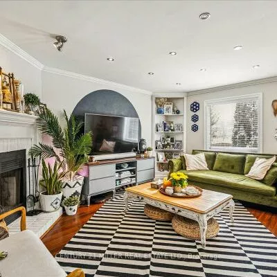 2382, Towne, 1015 - RO River Oaks, Oakville