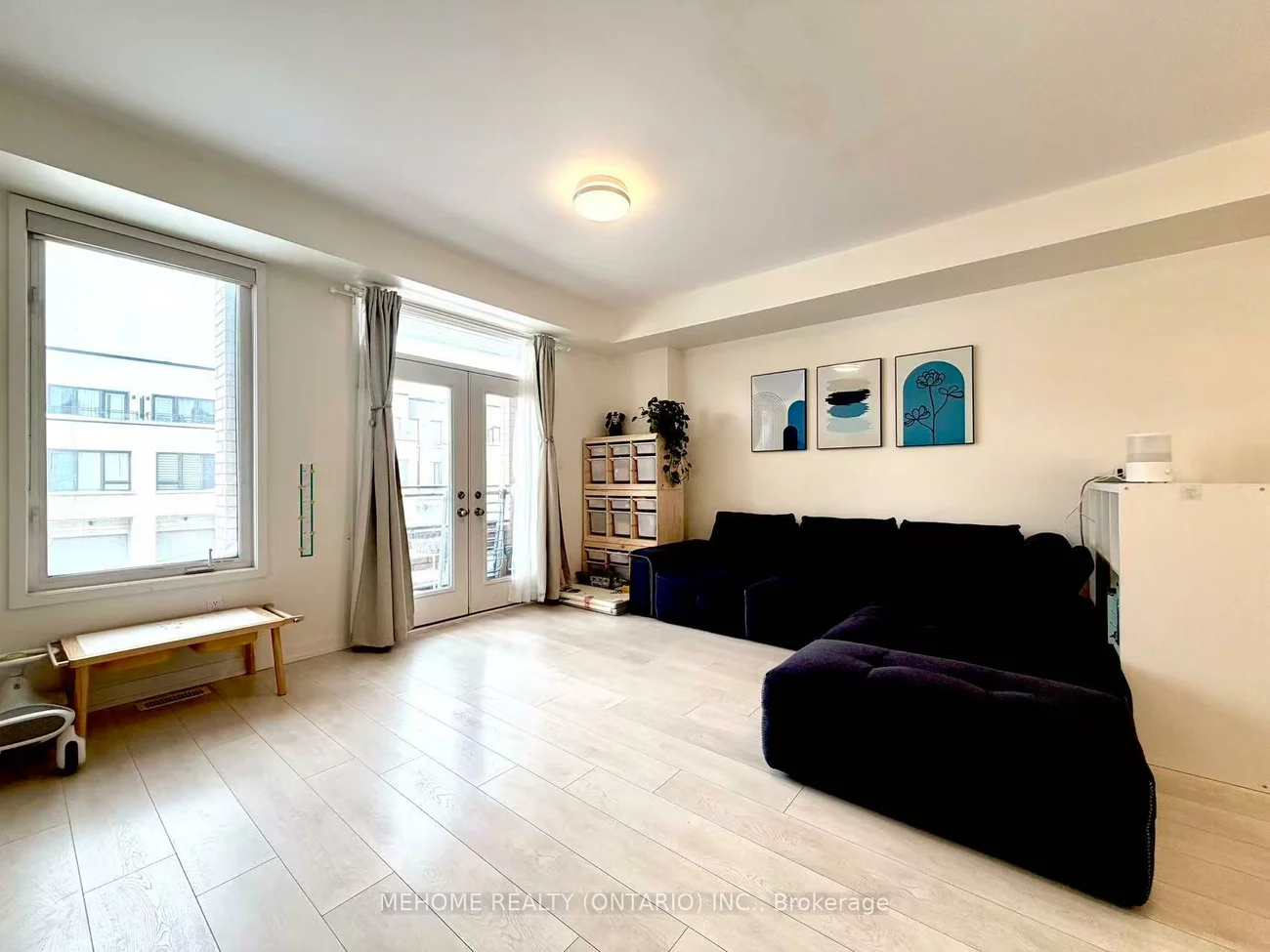 196, Huguenot, 1008 - GO Glenorchy, Oakville