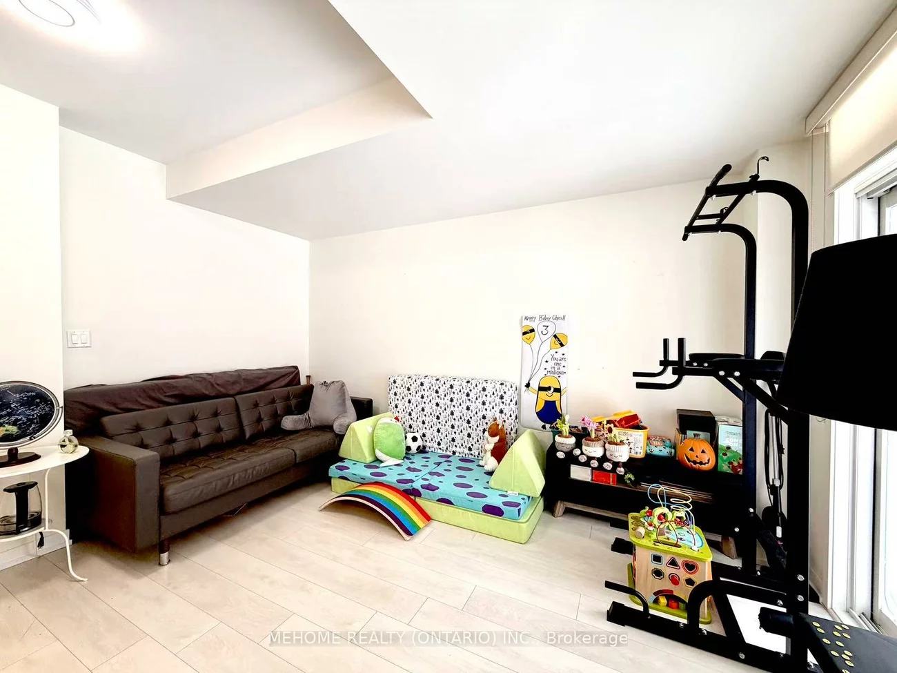 196, Huguenot, 1008 - GO Glenorchy, Oakville