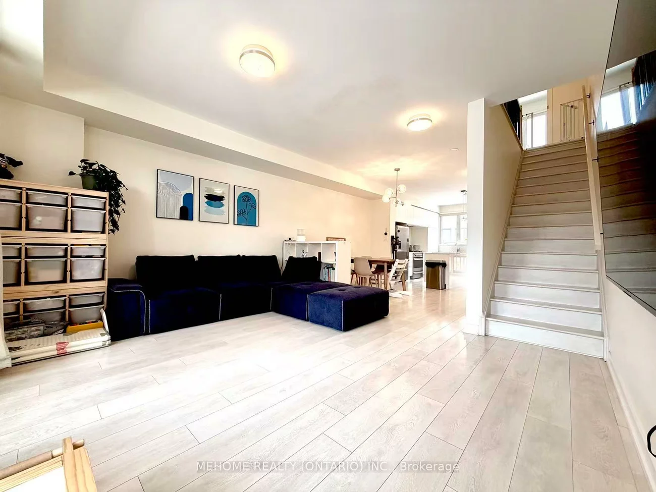 196, Huguenot, 1008 - GO Glenorchy, Oakville