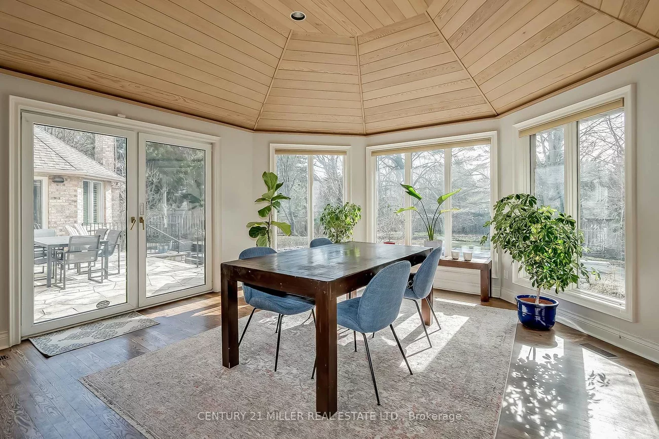 238, Elton Park, 1011 - MO Morrison, Oakville