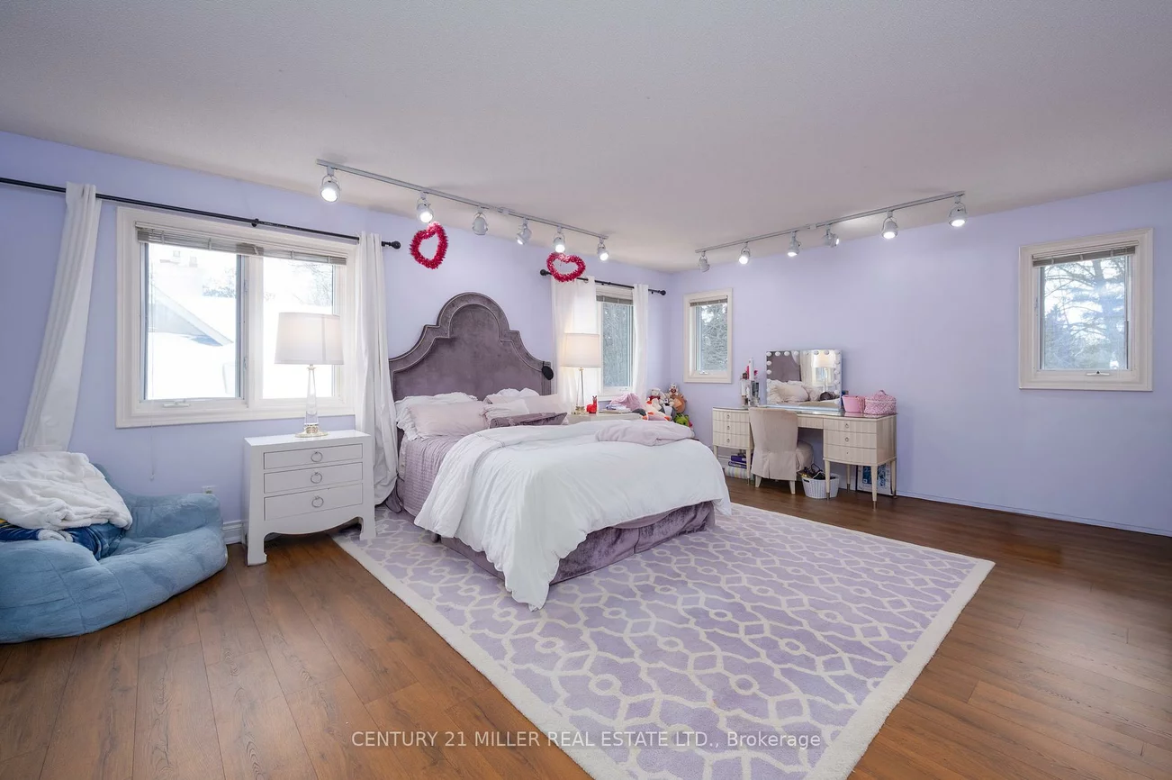 238, Elton Park, 1011 - MO Morrison, Oakville