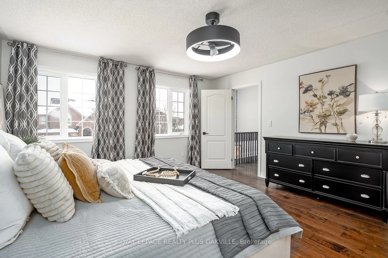 2083, Jaguar, 1019 - WM Westmount, Oakville