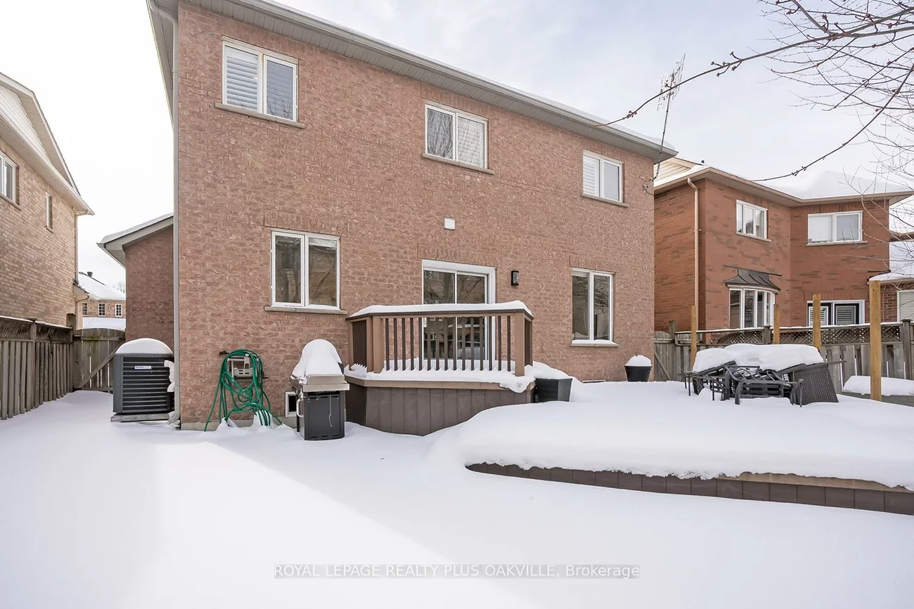 2083, Jaguar, 1019 - WM Westmount, Oakville