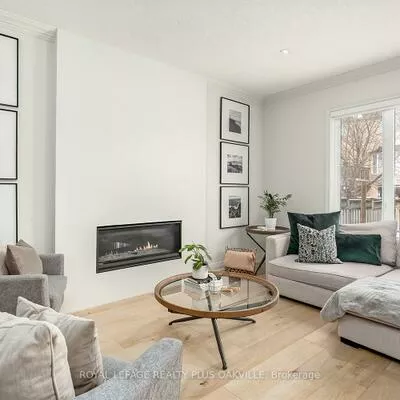 2083, Jaguar, 1019 - WM Westmount, Oakville