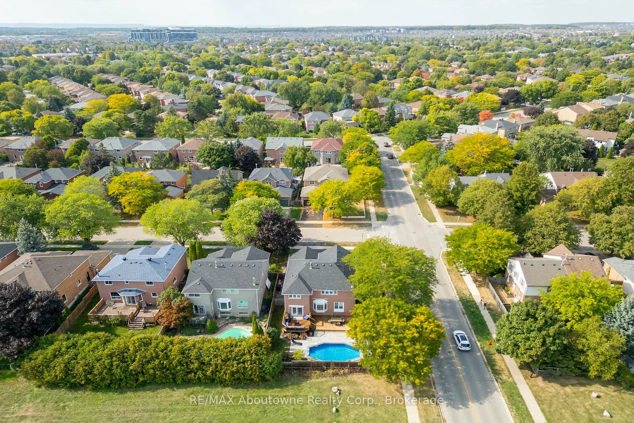 264, Richler, 1015 - RO River Oaks, Oakville