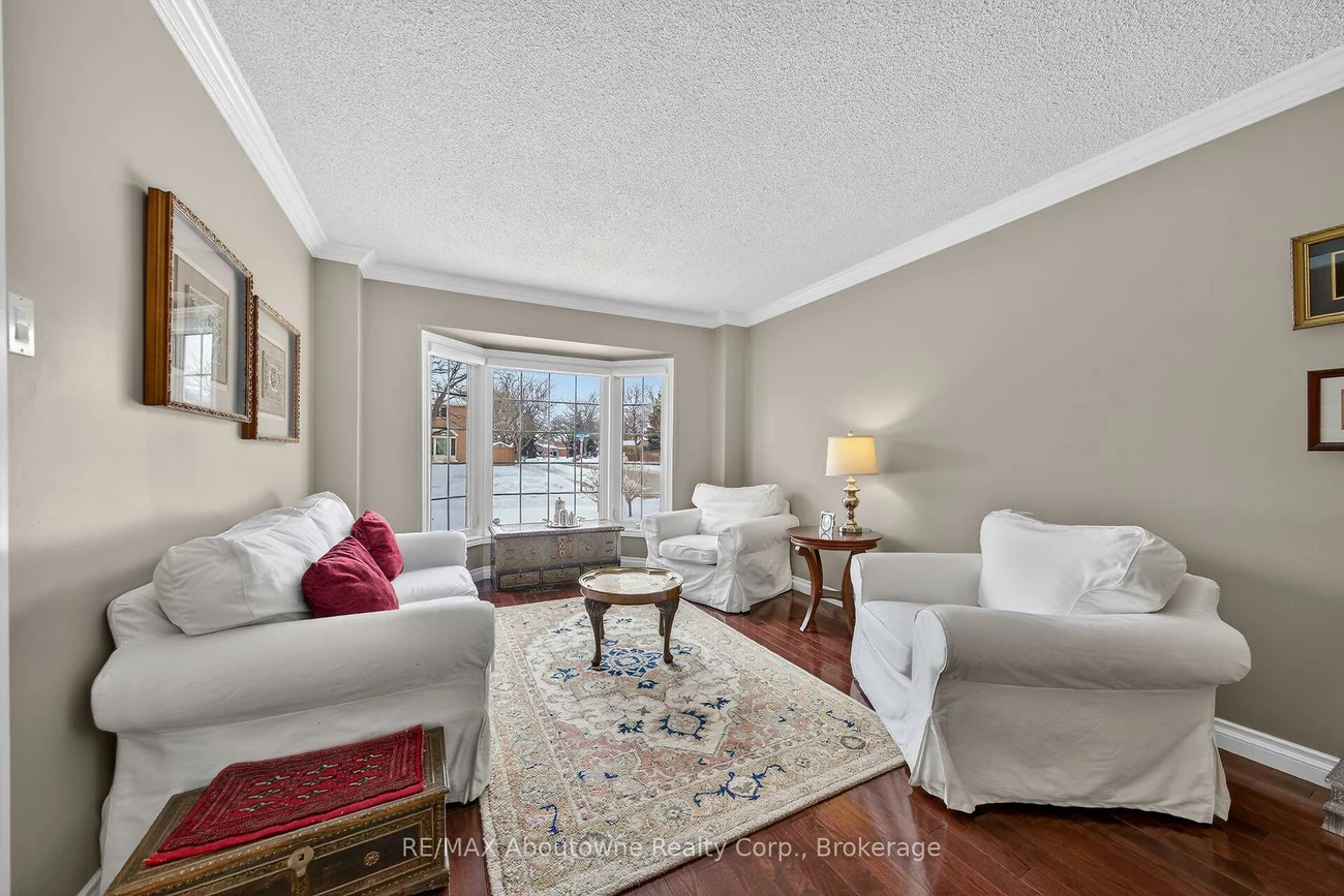 264, Richler, 1015 - RO River Oaks, Oakville