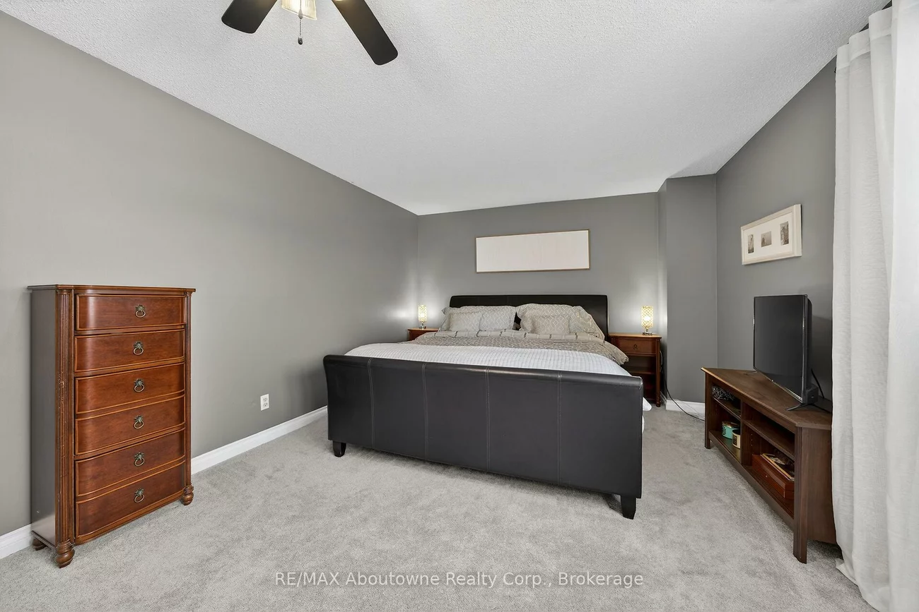 264, Richler, 1015 - RO River Oaks, Oakville