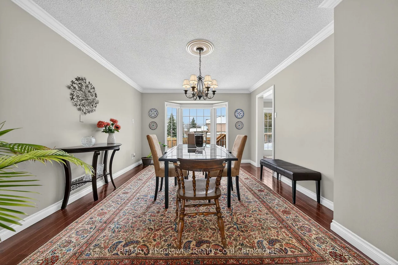 264, Richler, 1015 - RO River Oaks, Oakville