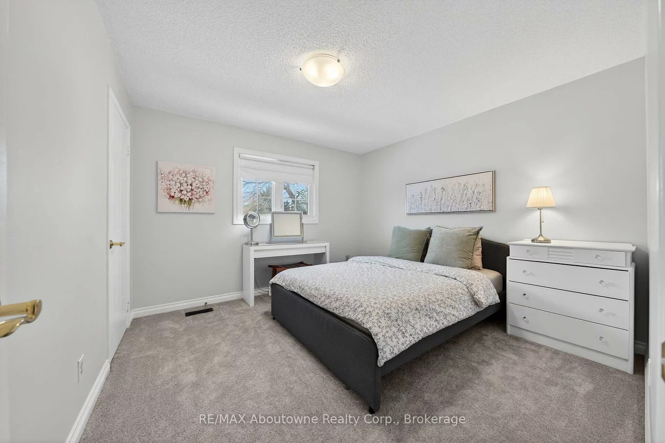 264, Richler, 1015 - RO River Oaks, Oakville