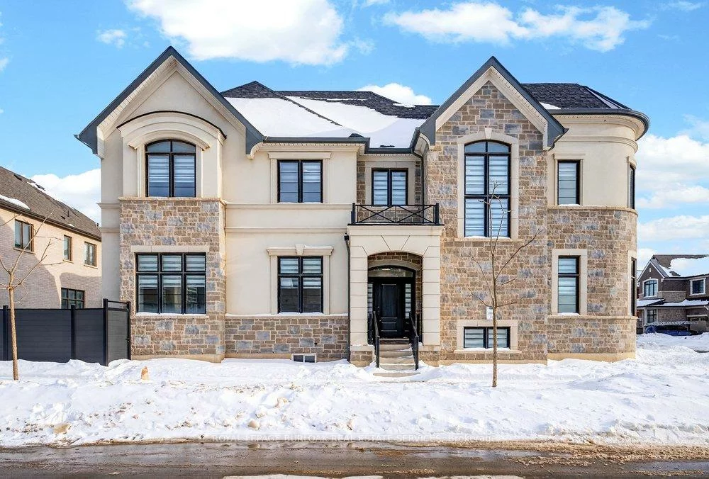 1404, Lynx, 1010 - JM Joshua Meadows, Oakville