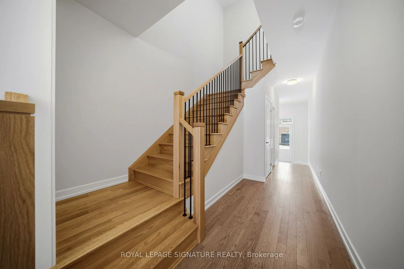 1201, Dartmouth, 1010 - JM Joshua Meadows, Oakville