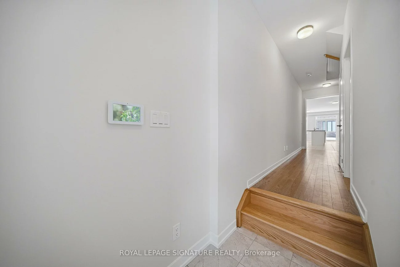 1201, Dartmouth, 1010 - JM Joshua Meadows, Oakville