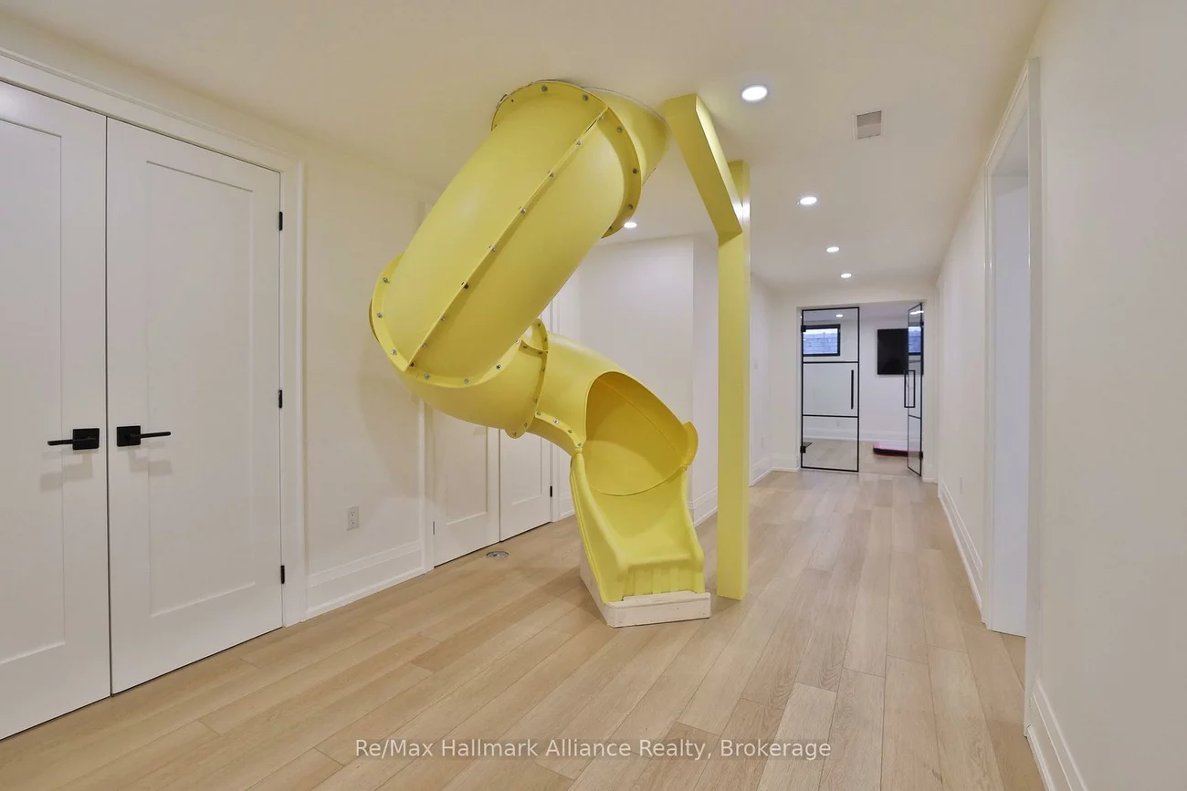 200, Chartwell, 1013 - OO Old Oakville, Oakville