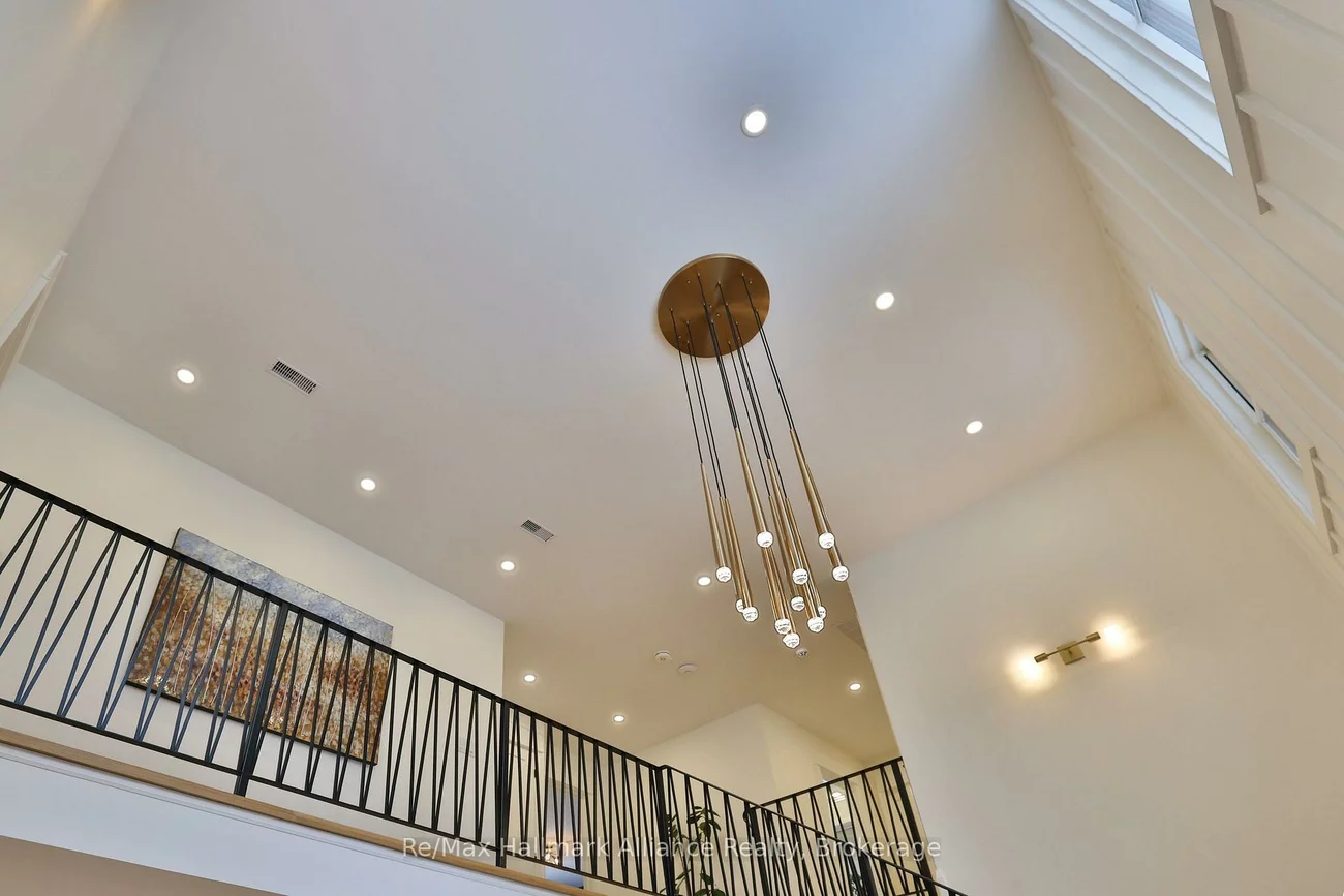 200, Chartwell, 1013 - OO Old Oakville, Oakville