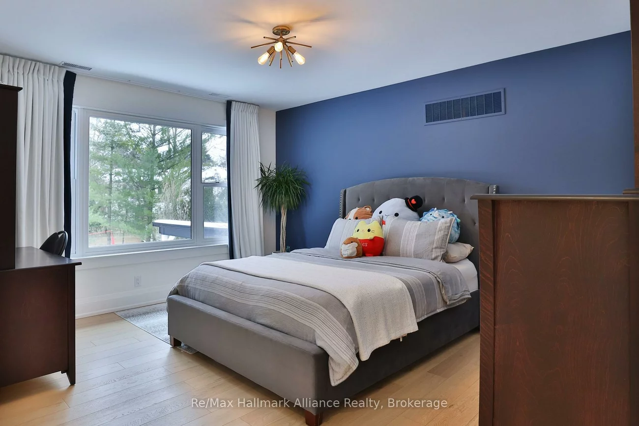 200, Chartwell, 1013 - OO Old Oakville, Oakville