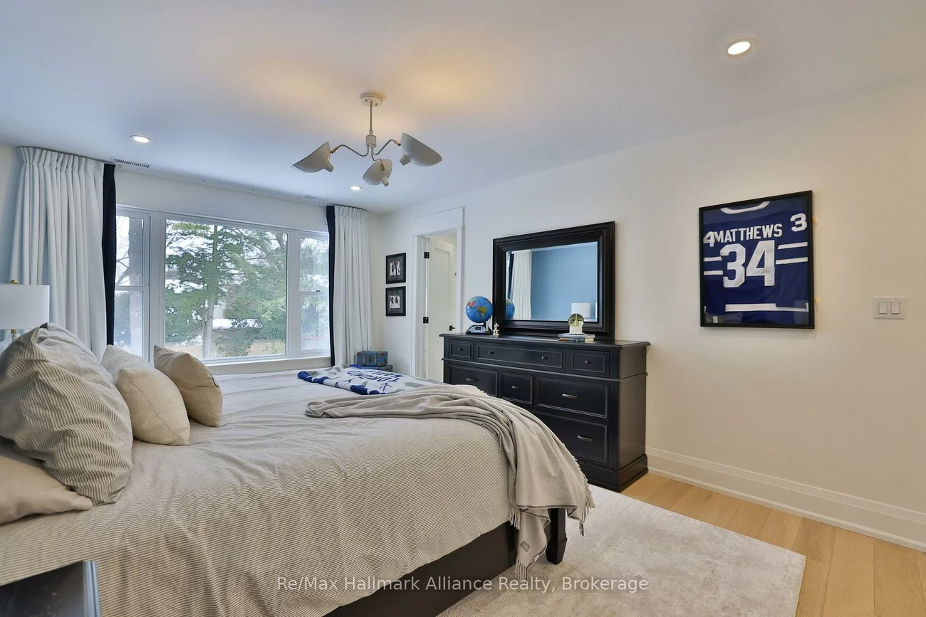 200, Chartwell, 1013 - OO Old Oakville, Oakville