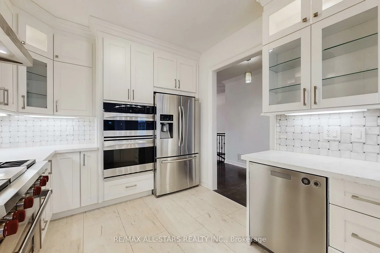 2400, Tesla, 1009 - JC Joshua Creek, Oakville