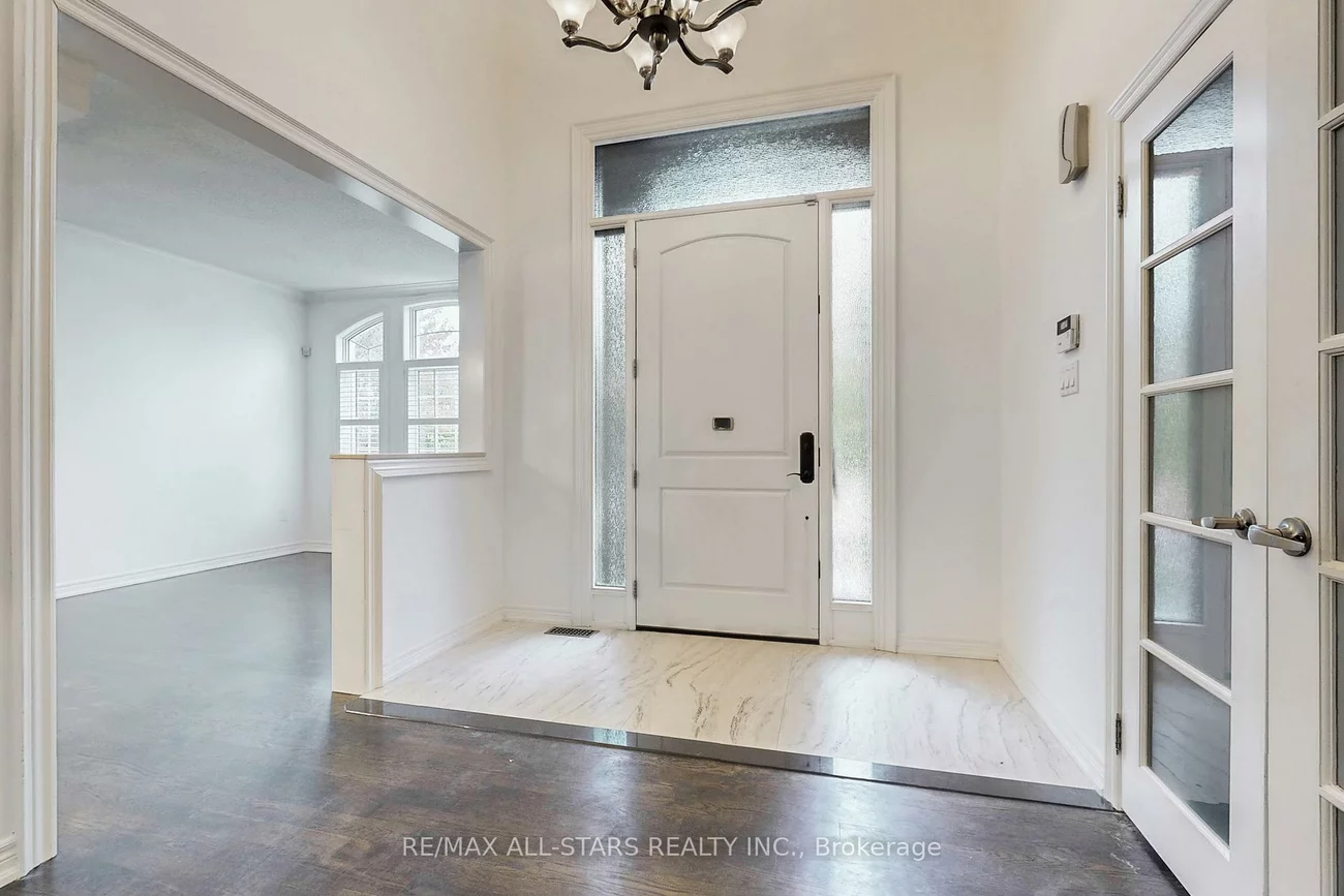 2400, Tesla, 1009 - JC Joshua Creek, Oakville