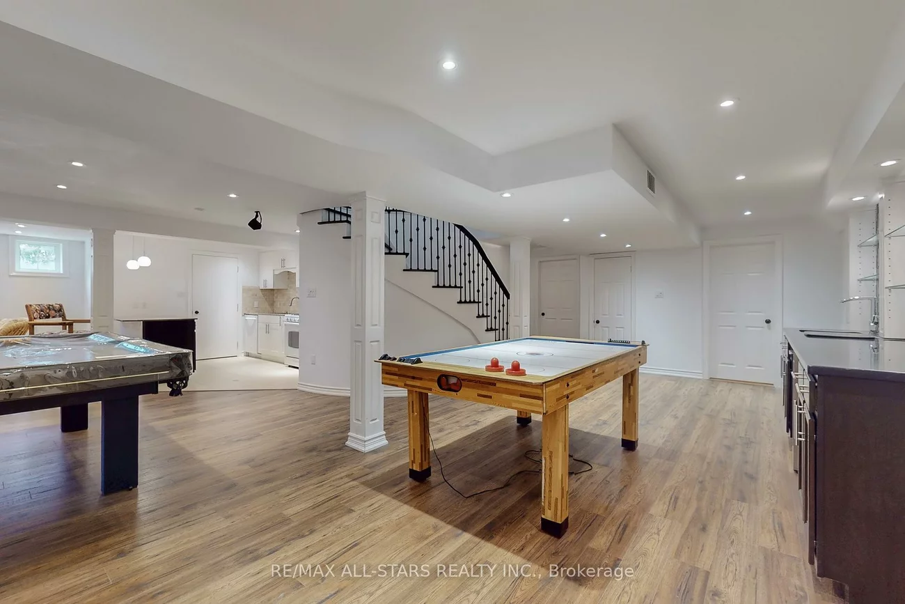 2400, Tesla, 1009 - JC Joshua Creek, Oakville