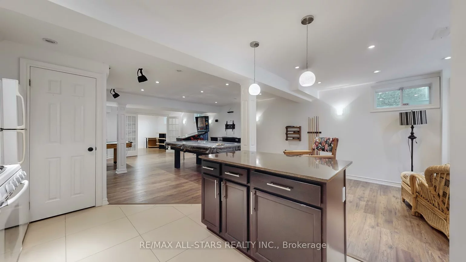 2400, Tesla, 1009 - JC Joshua Creek, Oakville