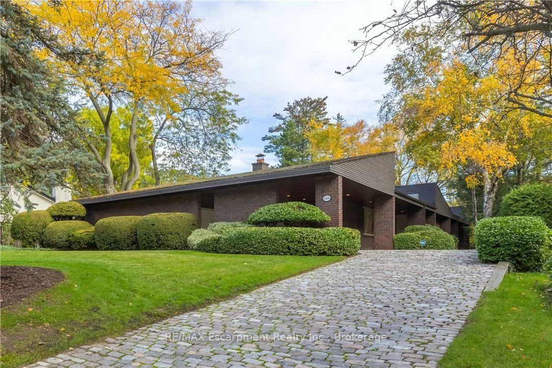 1168, Carey, 1011 - MO Morrison, Oakville