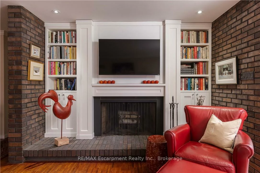 1168, Carey, 1011 - MO Morrison, Oakville