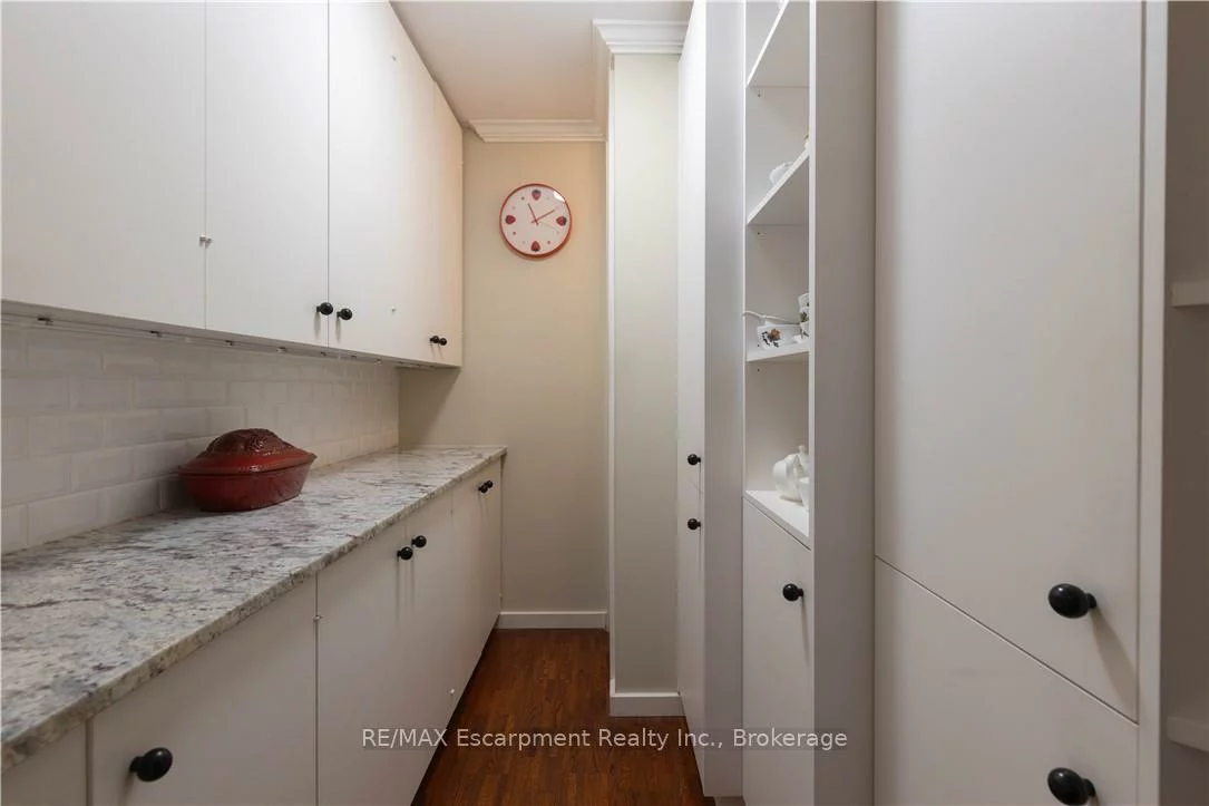 1168, Carey, 1011 - MO Morrison, Oakville