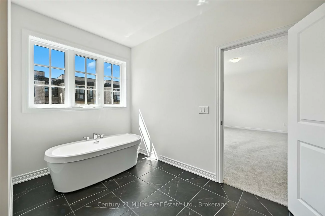 3250, Millicent, 1008 - GO Glenorchy, Oakville