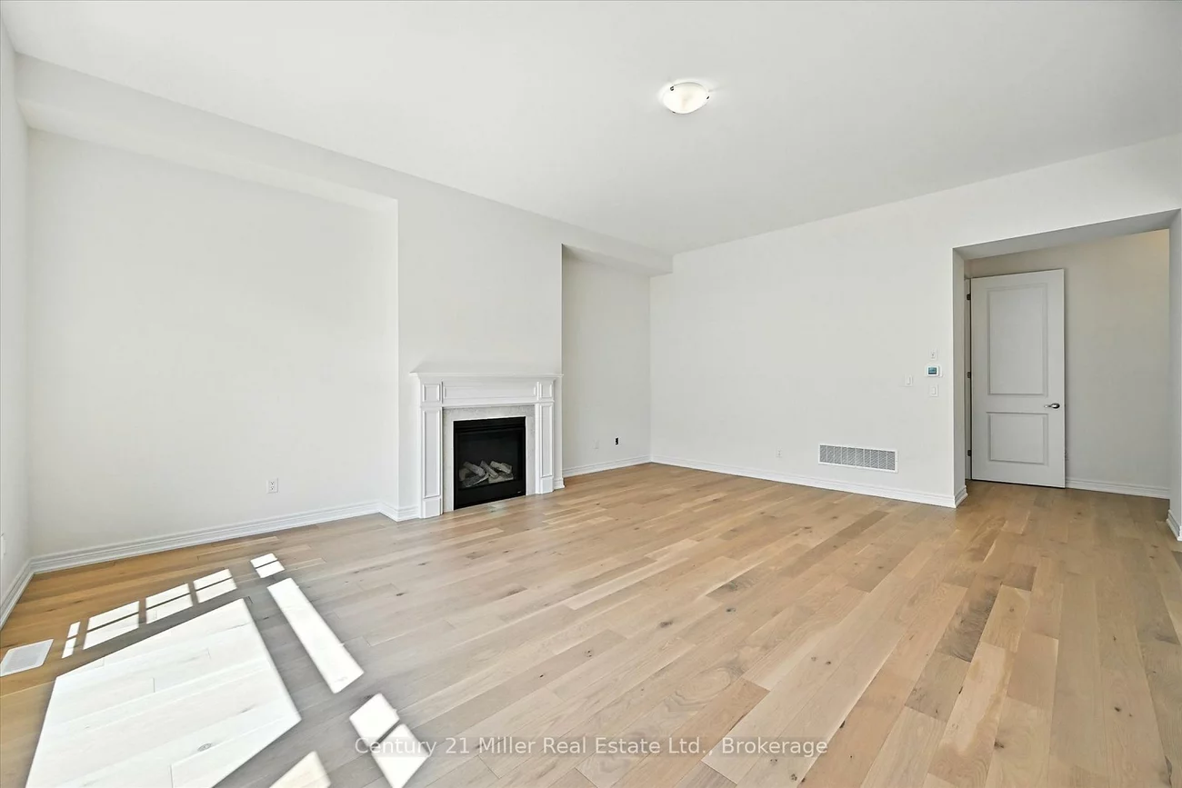 3250, Millicent, 1008 - GO Glenorchy, Oakville