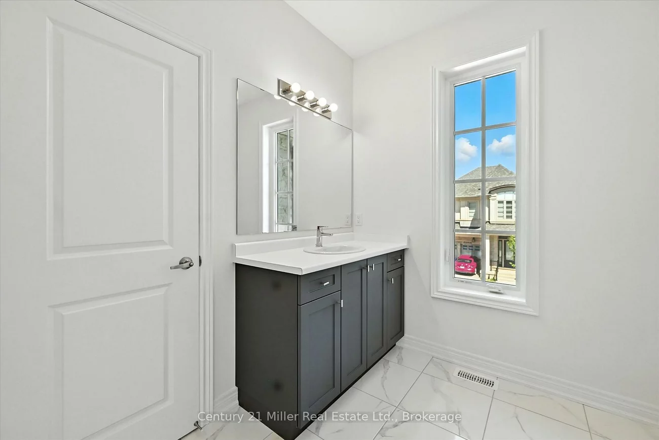 3250, Millicent, 1008 - GO Glenorchy, Oakville