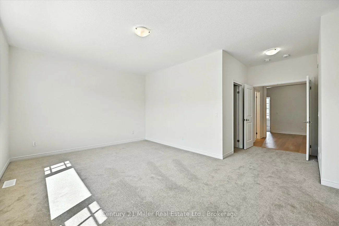 3250, Millicent, 1008 - GO Glenorchy, Oakville