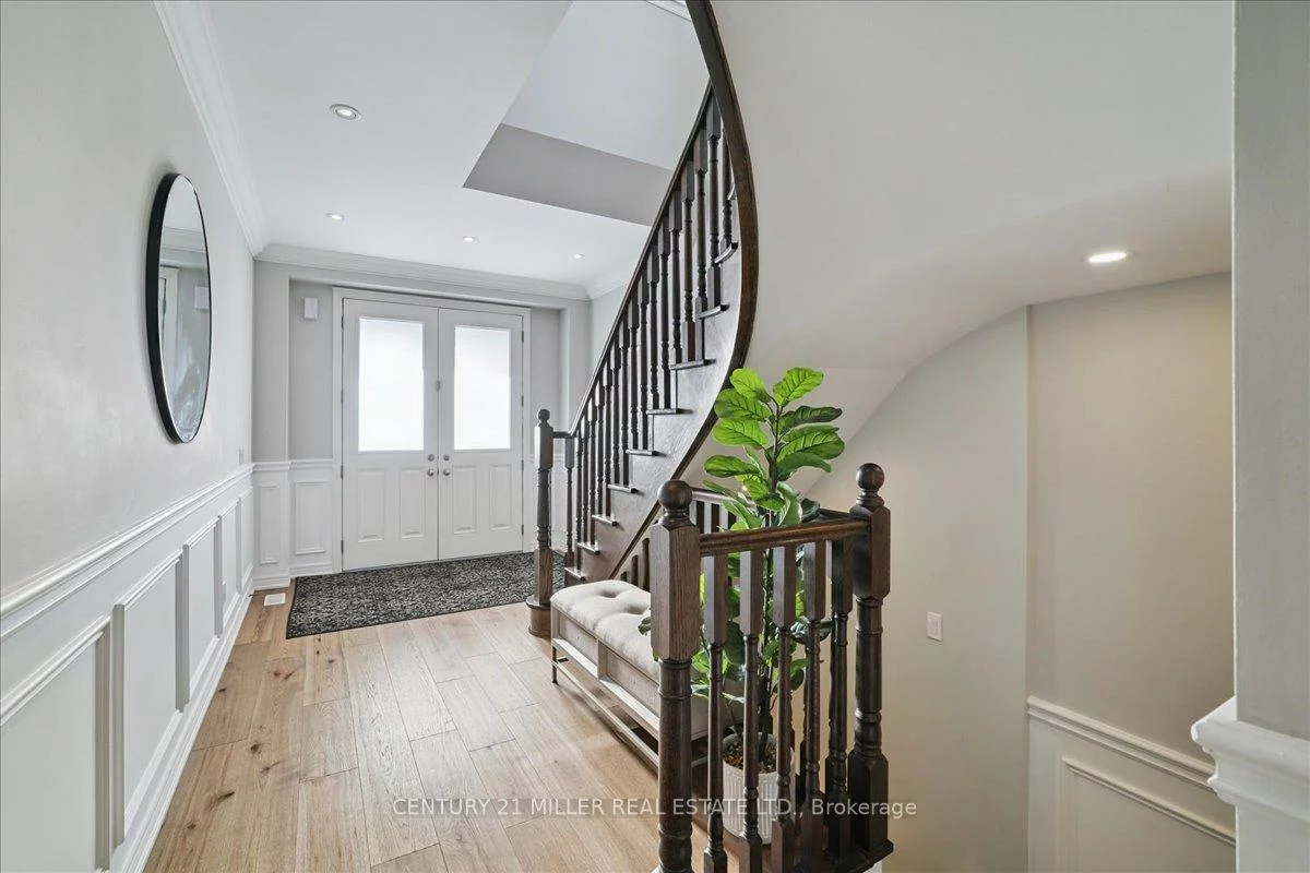 3071, Isaac, 1008 - GO Glenorchy, Oakville