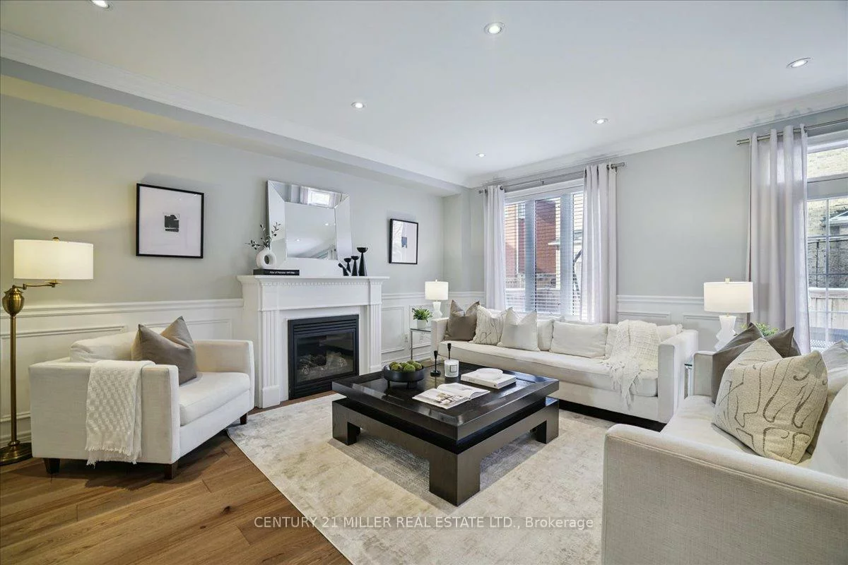 3071, Isaac, 1008 - GO Glenorchy, Oakville