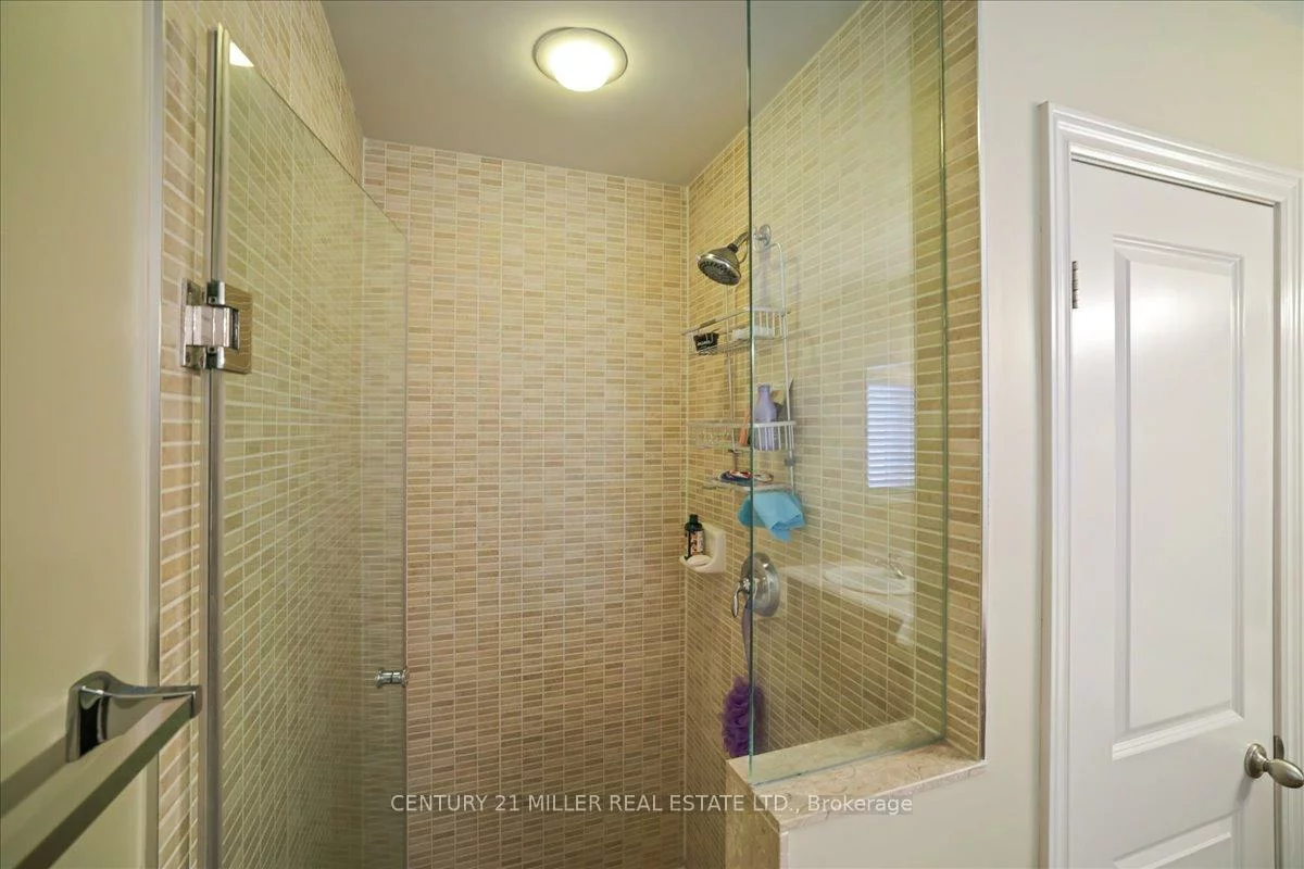 3071, Isaac, 1008 - GO Glenorchy, Oakville