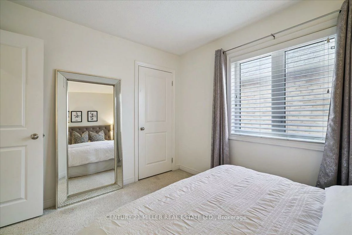 3071, Isaac, 1008 - GO Glenorchy, Oakville