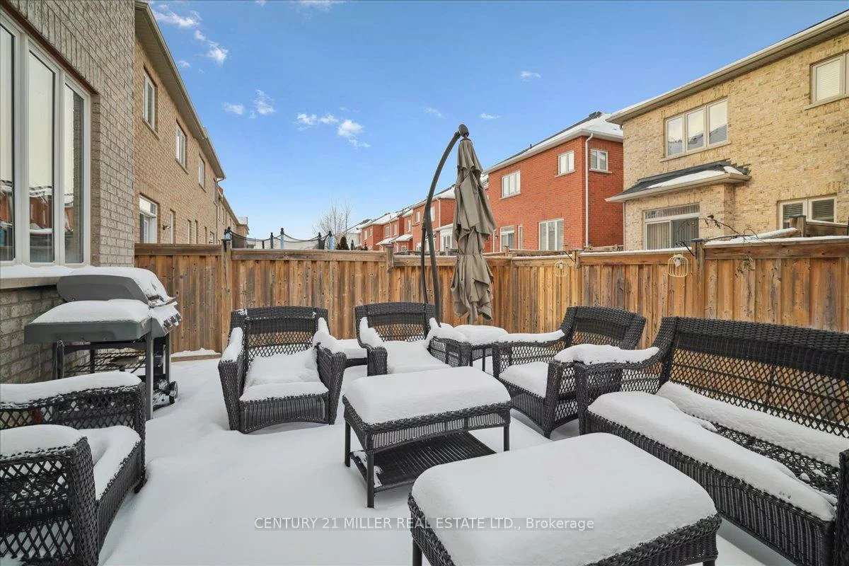 3071, Isaac, 1008 - GO Glenorchy, Oakville