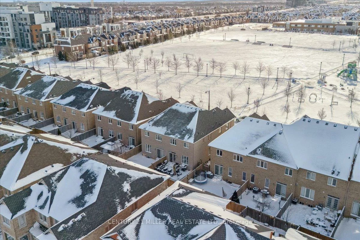 3071, Isaac, 1008 - GO Glenorchy, Oakville