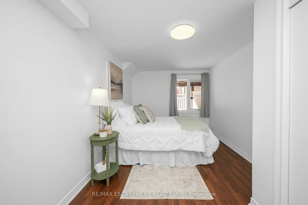 2546, Nichols, 1018 - WC Wedgewood Creek, Oakville