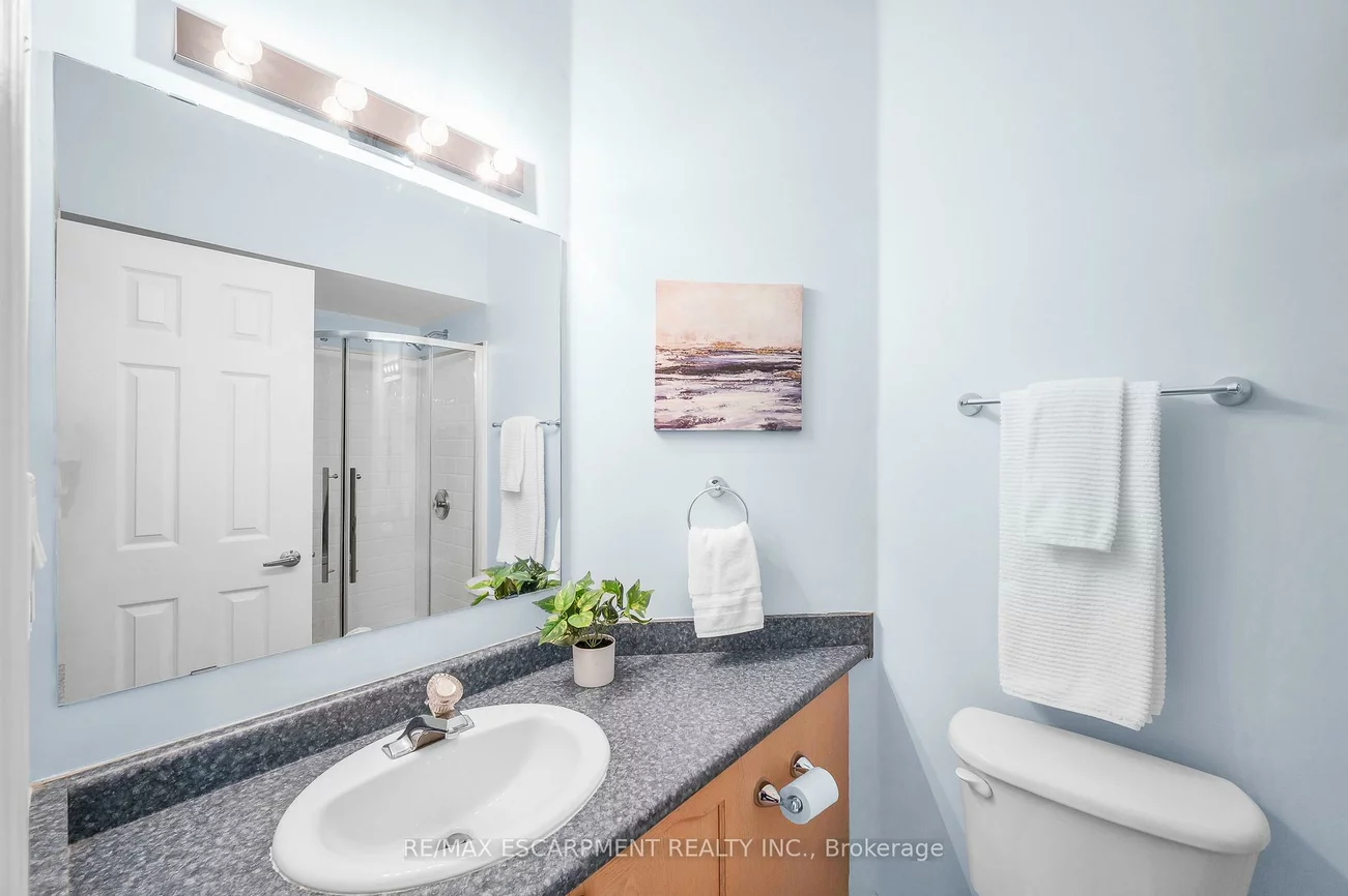 2546, Nichols, 1018 - WC Wedgewood Creek, Oakville