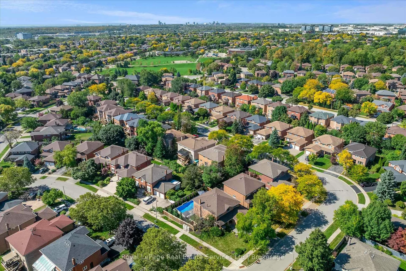 2938, Mulberry, 1004 - CV Clearview, Oakville