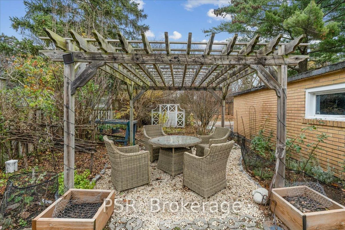 402, Willis, 1020 - WO West, Oakville