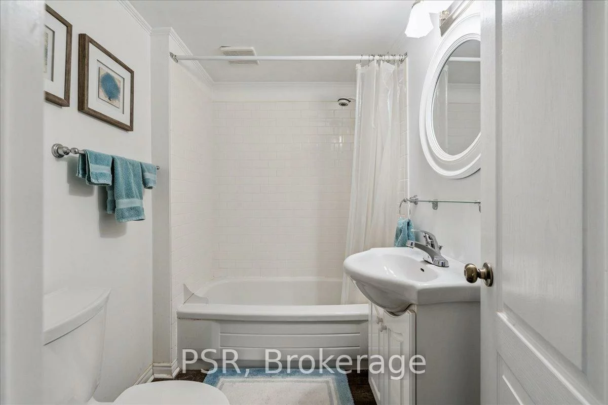 402, Willis, 1020 - WO West, Oakville