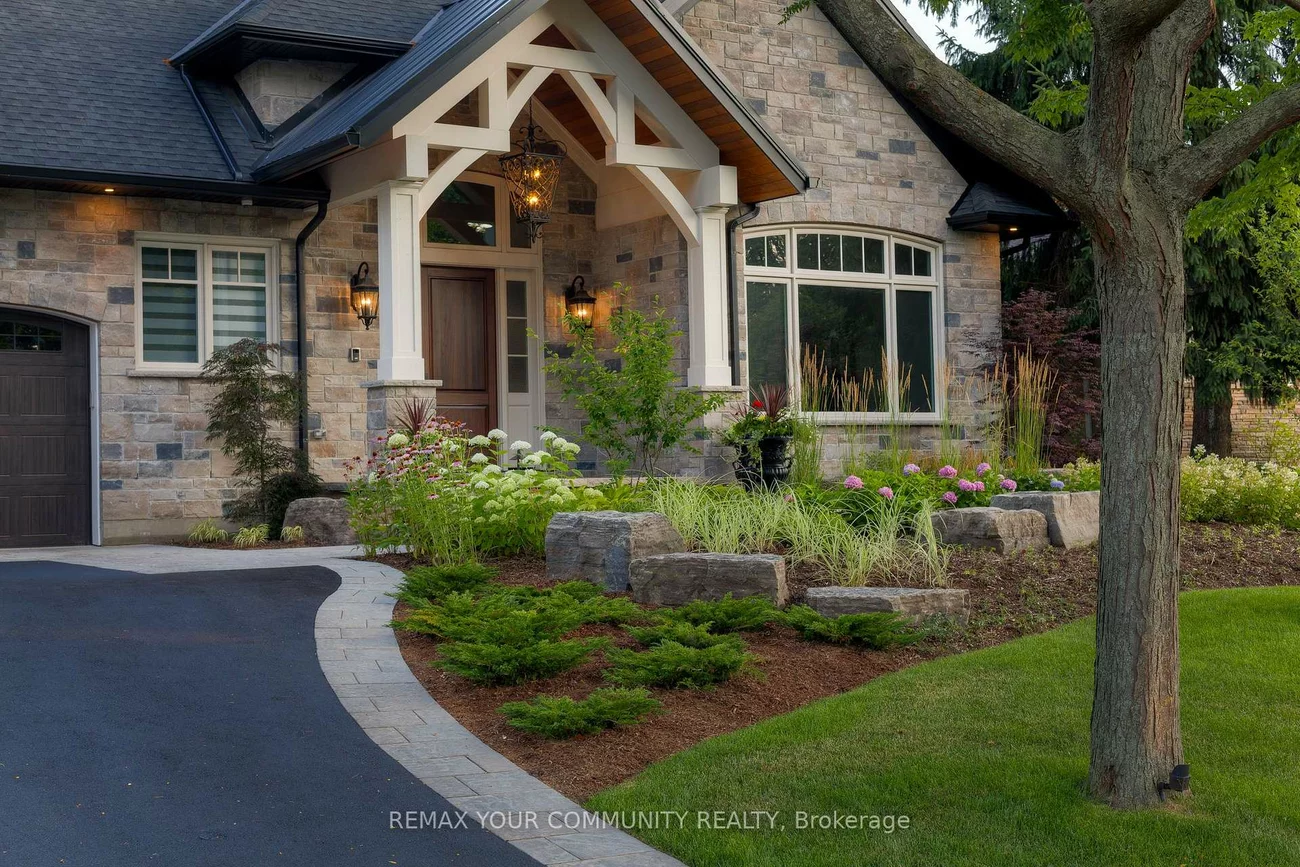 1551, Warland, 1017 - SW Southwest, Oakville