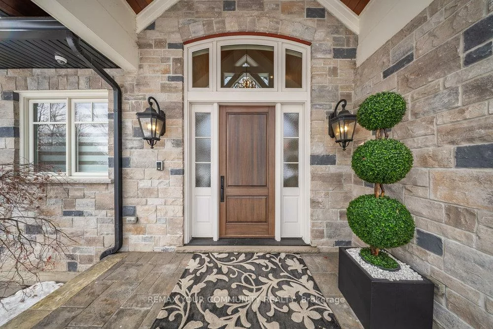 1551, Warland, 1017 - SW Southwest, Oakville