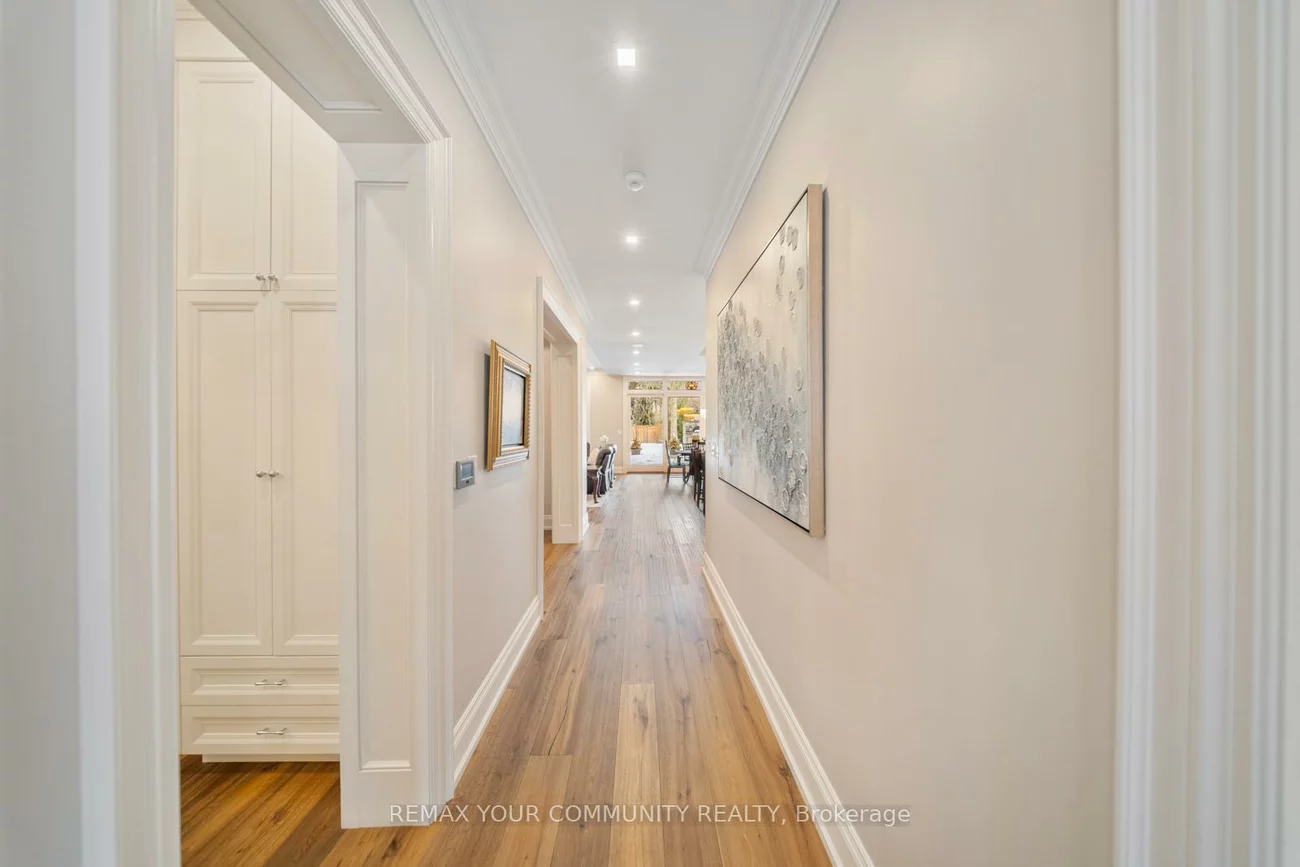 1551, Warland, 1017 - SW Southwest, Oakville